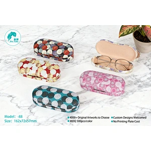 Durable Chrysanthemum Print Hard Shell Dual-Layer Spectacle Case for Daily Use